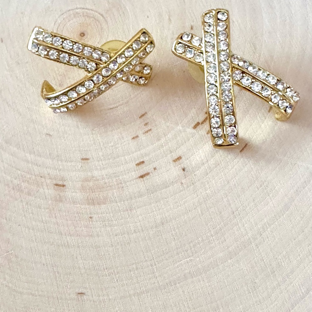 Avon Vintage Gold and Silver Tone Crystal Earrings - Picture 3 of 4